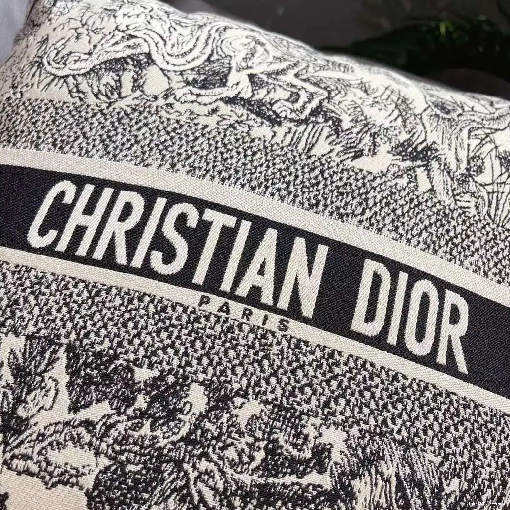 2.0 THROW PILLOW CHRISTIAN 0527